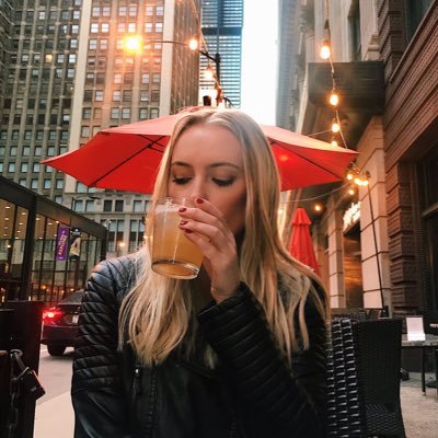 Profile Picture of Amber Herzog (@amberherzogg) on Twitter