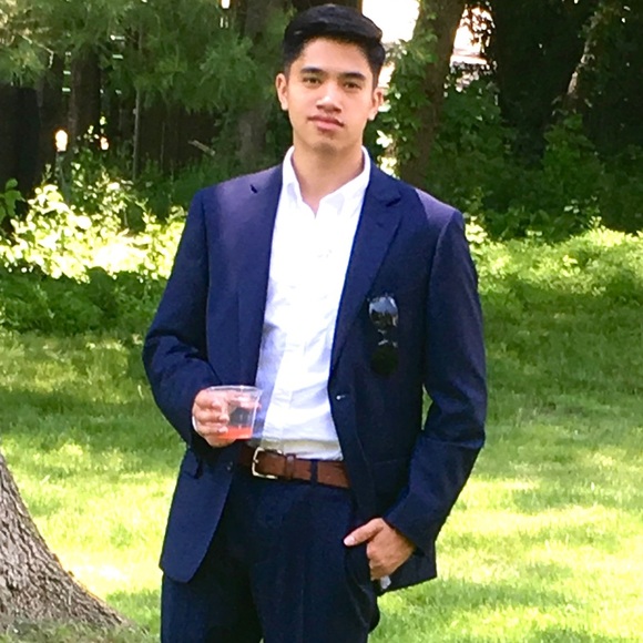 Profile Picture of Bryan Trinh (@bryanhiram) on Poshmark