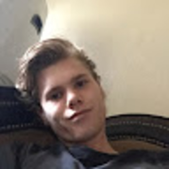 Michael Raven - Poshmark Profile Picture of Michael Raven (@stuffguy240) on Poshmark