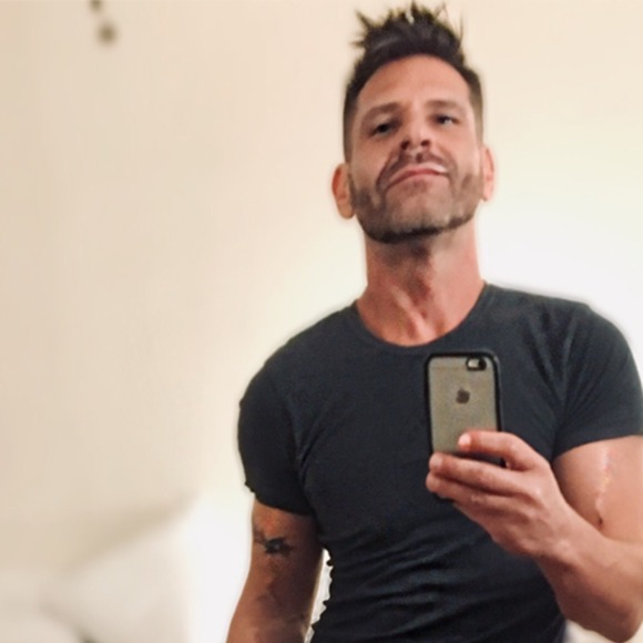 Profile Picture of Brian Denges (@bdenges) on Poshmark