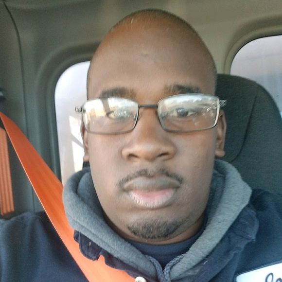 Profile Picture of Joshua Blue (@jblue53992) on Poshmark