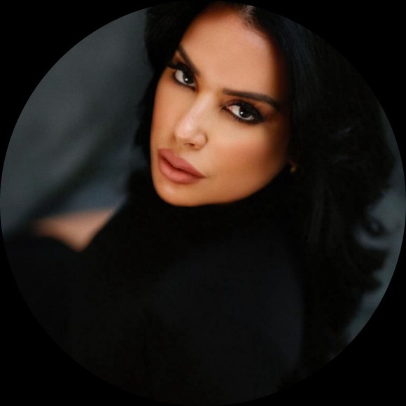 Profile Picture of Mirtha Castro (@mirthamichelle) on Poshmark