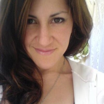 Profile Picture of Mariana (@mike_mike80) on Twitter