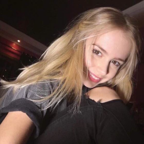 Profile Picture of Brandon Light| (@georgiannebyang) on Poshmark