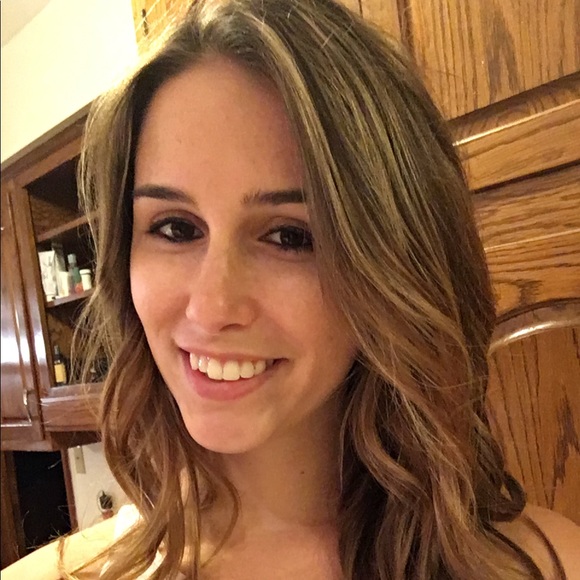 Profile Picture of Jordan Wesel (@jlwesel) on Poshmark