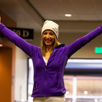 Profile Picture of Courtney Sanders (@climberyogi) on Twitter