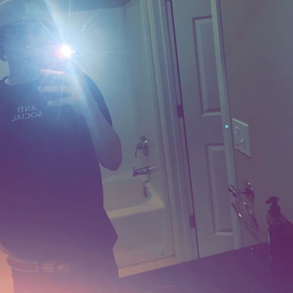 Profile Picture of Jordan Sieverding (@drippyj520) on Poshmark