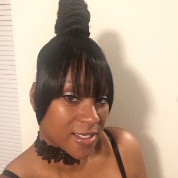 Profile Picture of Shakerah Paylor (@amazonian_doll) on Poshmark