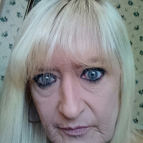 Profile Picture of Sonia Webb (@michaelwebb) on Poshmark