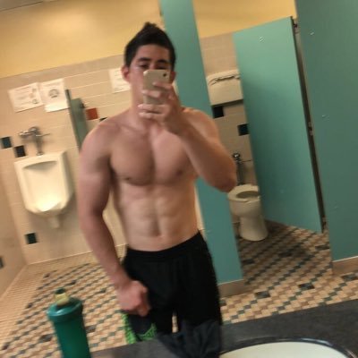 Profile Picture of Thomas Root (@thomasroot_) on Twitter