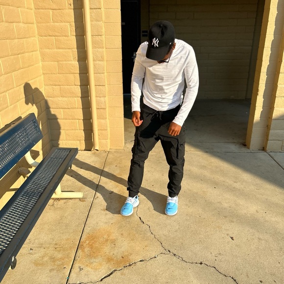 Profile Picture of Sonjay Burton (@sonjayburton) on Poshmark