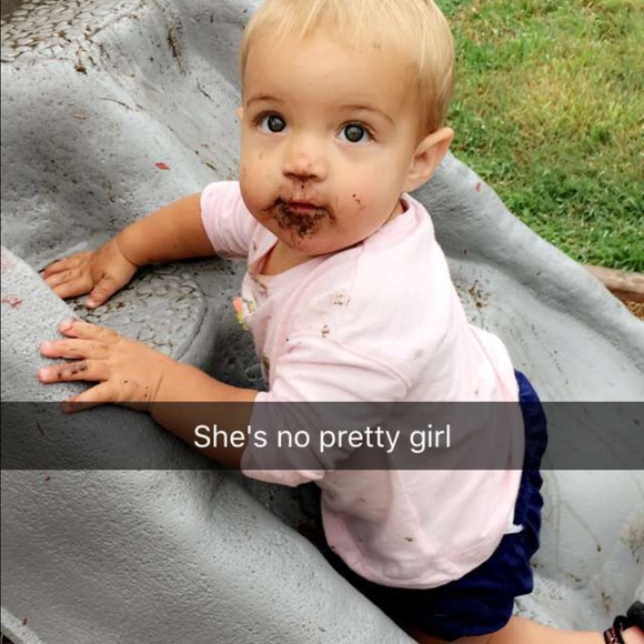 Profile Picture of Rhonda Hogeland (@rhondahogelnd) on Poshmark