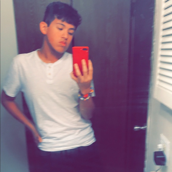 Profile Picture of Ernesto Ibarra (@nestoib) on Poshmark