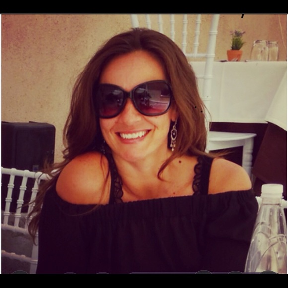 Profile Picture of Celeste Corsaro (@corsaro211) on Poshmark
