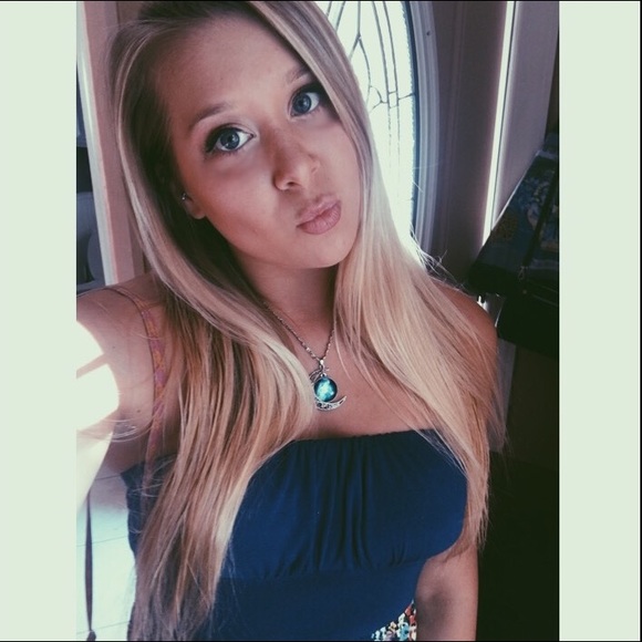 Profile Picture of Kaitlin Biroline (@caitielovesu) on Poshmark