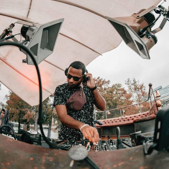 Profile Picture of Brandon Baichoo (@sinx94) on Poshmark