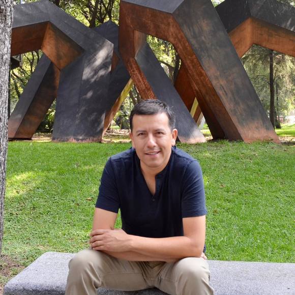 Profile Picture of Ivan Rubio (@ivalrm) on Poshmark