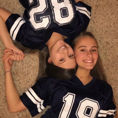 Profile Picture of Ava Keller (@avaakeller) on Twitter