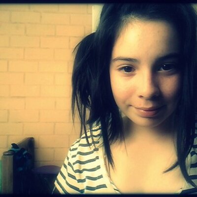 Profile Picture of LauraGirlSwagger (@LauraSwagger) on Twitter