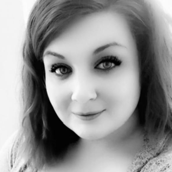 Profile Picture of Carley Moses (@minicarley97) on Poshmark