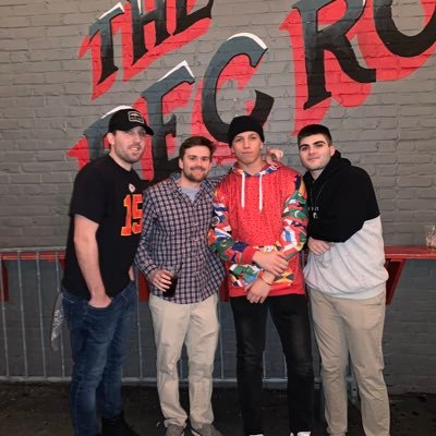 Profile Picture of Ben Hollingsworth (@benhworth27) on Twitter