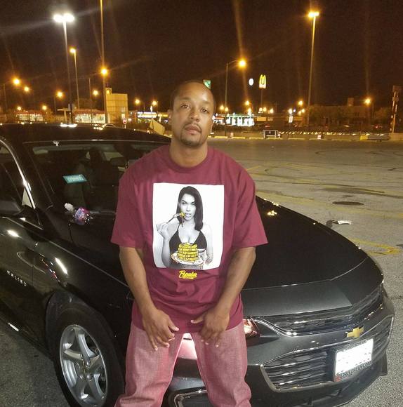 Profile Picture of Gregory Perkins (@gregpekins35) on Poshmark