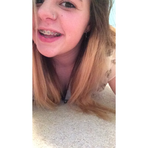 Profile Picture of Taylor Coopet (@tcoops721) on Poshmark