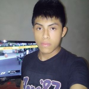 Profile Picture of Toby Álvarez (@09caharry) on Twitter