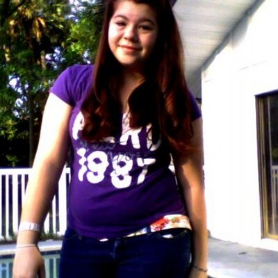 Profile Picture of Angela Branch (@AngelaGrace123) on Twitter