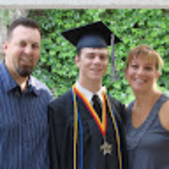 Profile Picture of Sam Cross (@samcross636) on Poshmark