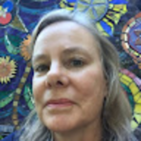 Profile Picture of Gail Scuderi (@gailscuderi) on Poshmark