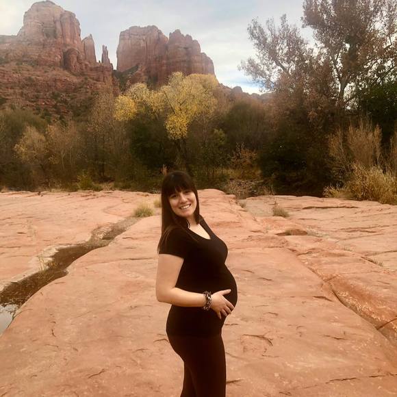 Profile Picture of Mandy Dewell (@mandydewell) on Poshmark