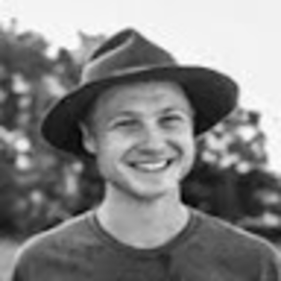 Profile Picture of Alexander Chase (@achasenh) on Poshmark