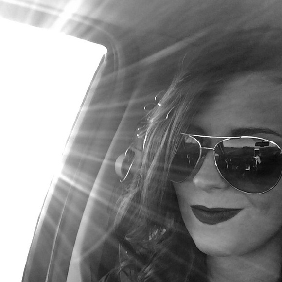 Profile Picture of Ashley Juenemann (@ashleyjuenemann) on Poshmark