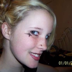 Profile Picture of Hannah Bunthoff (@425175958) on Myspace