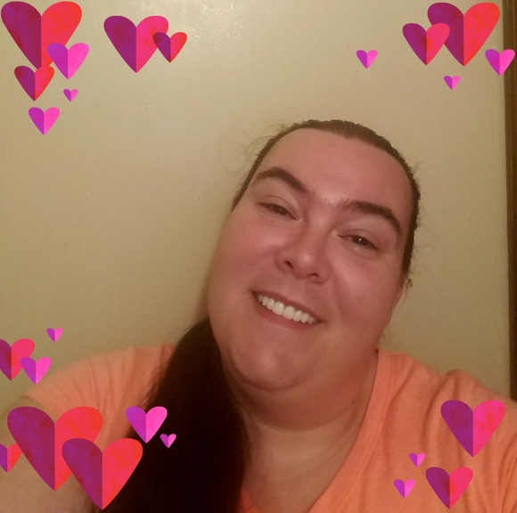 Profile Picture of Shannon Bevelhymer (@silkblade82) on Poshmark