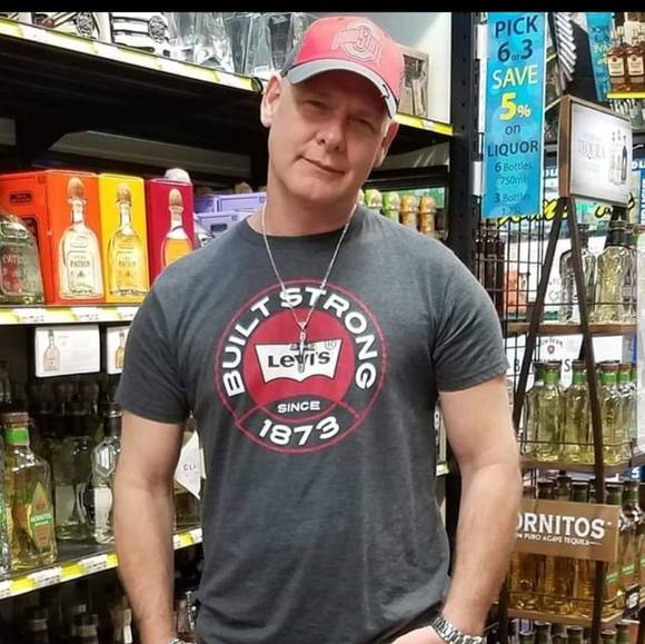 Profile Picture of David Horsley (@davidhorsley72) on Poshmark