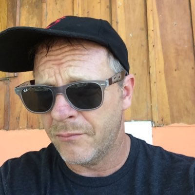 Profile Picture of Martin Dupré (@scottowel57) on Twitter