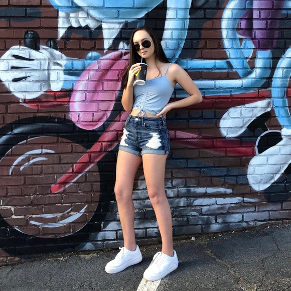 Profile Picture of Ashtyn Cauffman (@ashtyn_ca) on Poshmark