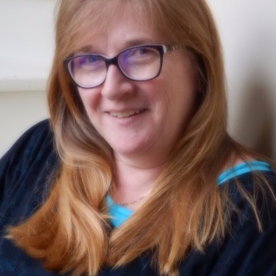 Profile Picture of Kerri Weaver (@eyesandindepen1) on Twitter