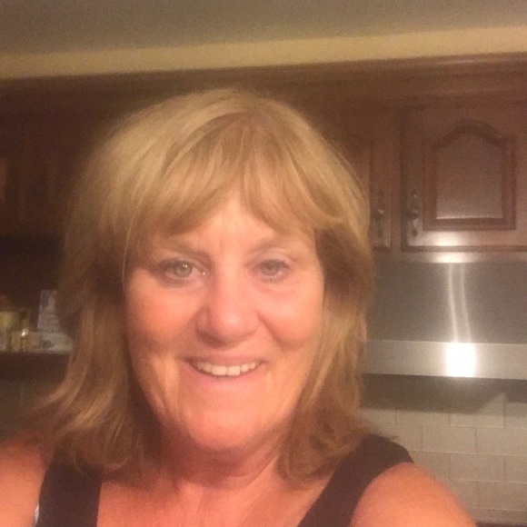Profile Picture of Kathryn Pedrani (@kathyp_123) on Poshmark