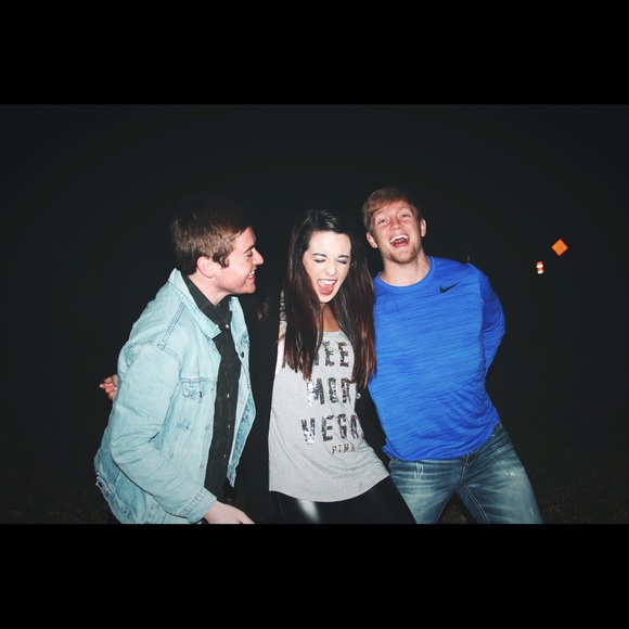 Profile Picture of Victor Davidson (@davidsonvc) on Poshmark