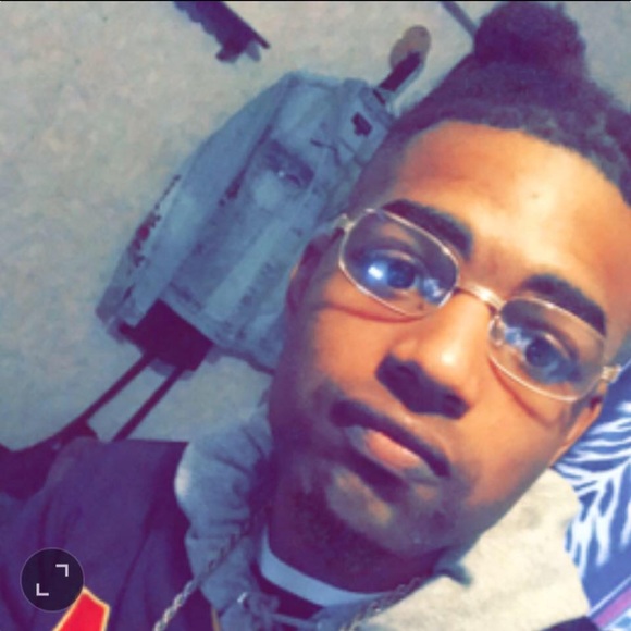 Profile Picture of Kareem Wilson (@kareemdinero) on Poshmark