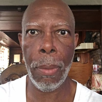 Profile Picture of Larry Herron (@herron_l) on Twitter