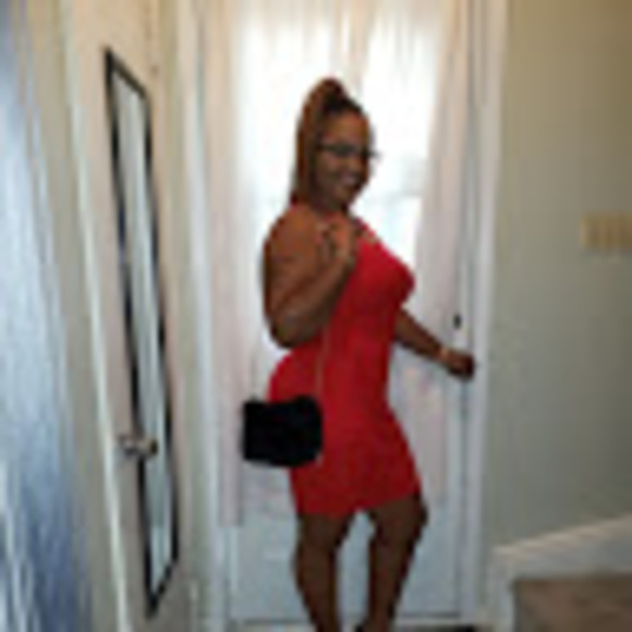 Profile Picture of Maranda Degrasse (@kjonbaby) on Poshmark