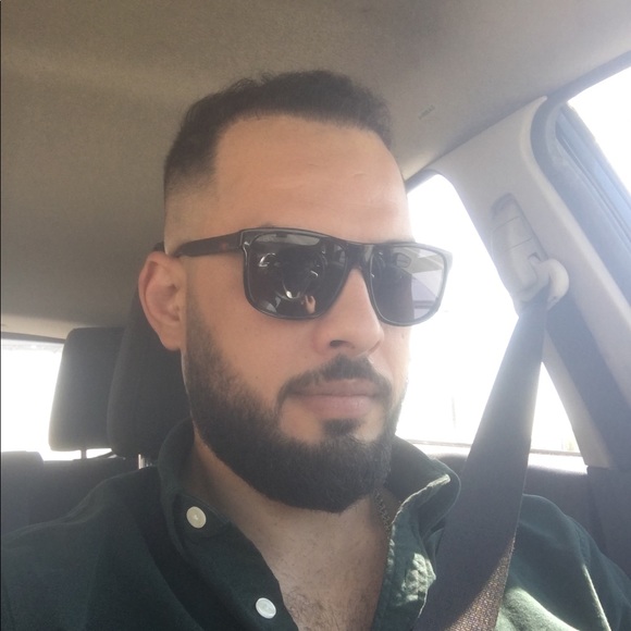 Profile Picture of Layth Alsaud (@laythjasim) on Poshmark