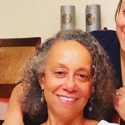 Profile Picture of Susan Rogers, MDon Twitter