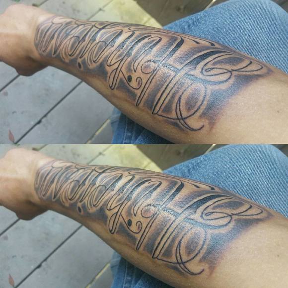 Profile Picture of Manuel Gonsales (@9168218820) on Poshmark