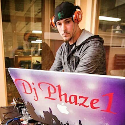 Profile Picture of Stephen Livingston (@itsdjphaze1) on Twitter