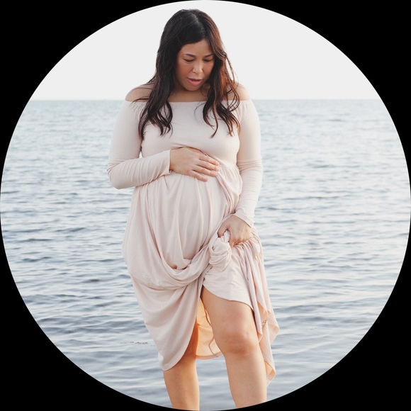 Profile Picture of Kate Ramsey (@modernwarpaint) on Poshmark